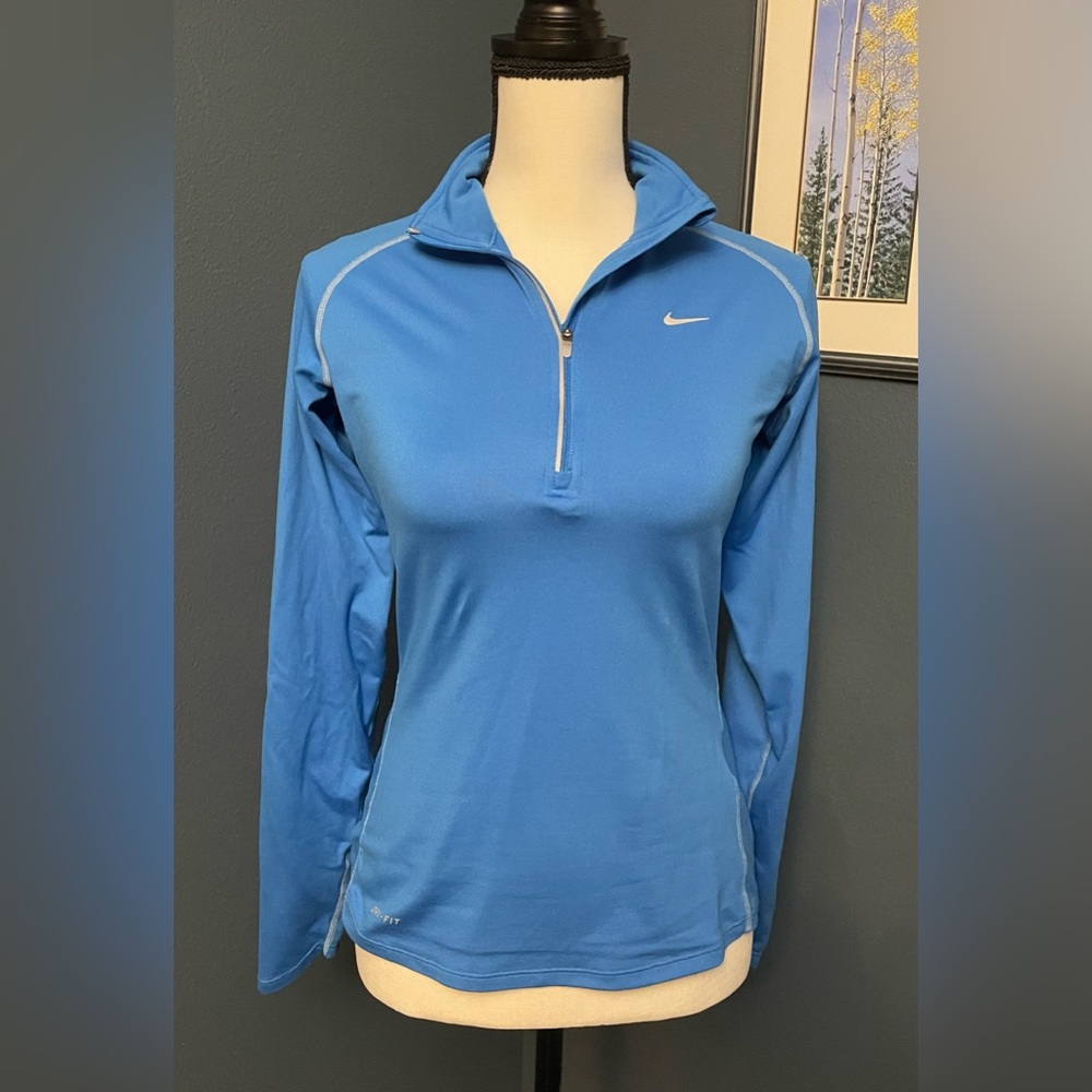 Nike Dri Fit 1/4 Zip Long Sleeve Pullover Women’s Small